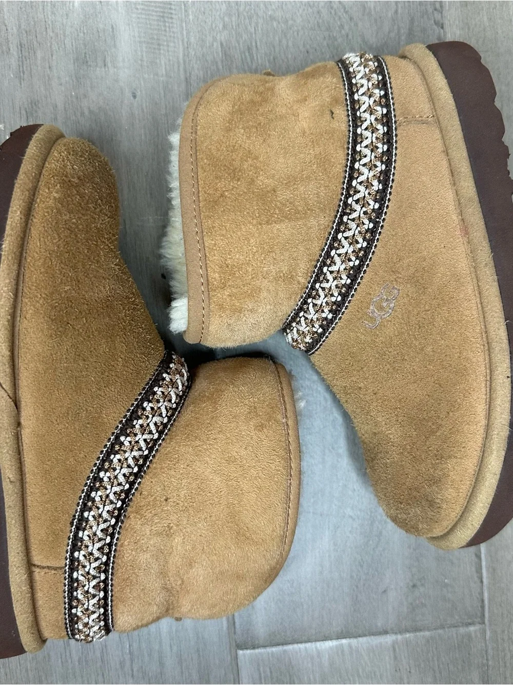 UGG Classic Mini Crescent Boot Chestnut (Toddler) 11